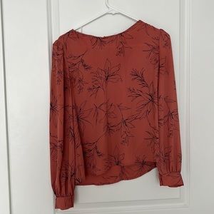 Business casual blouse